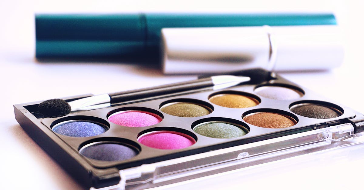 Key Regulatory Bodies Governing Cosmetic Label Standards